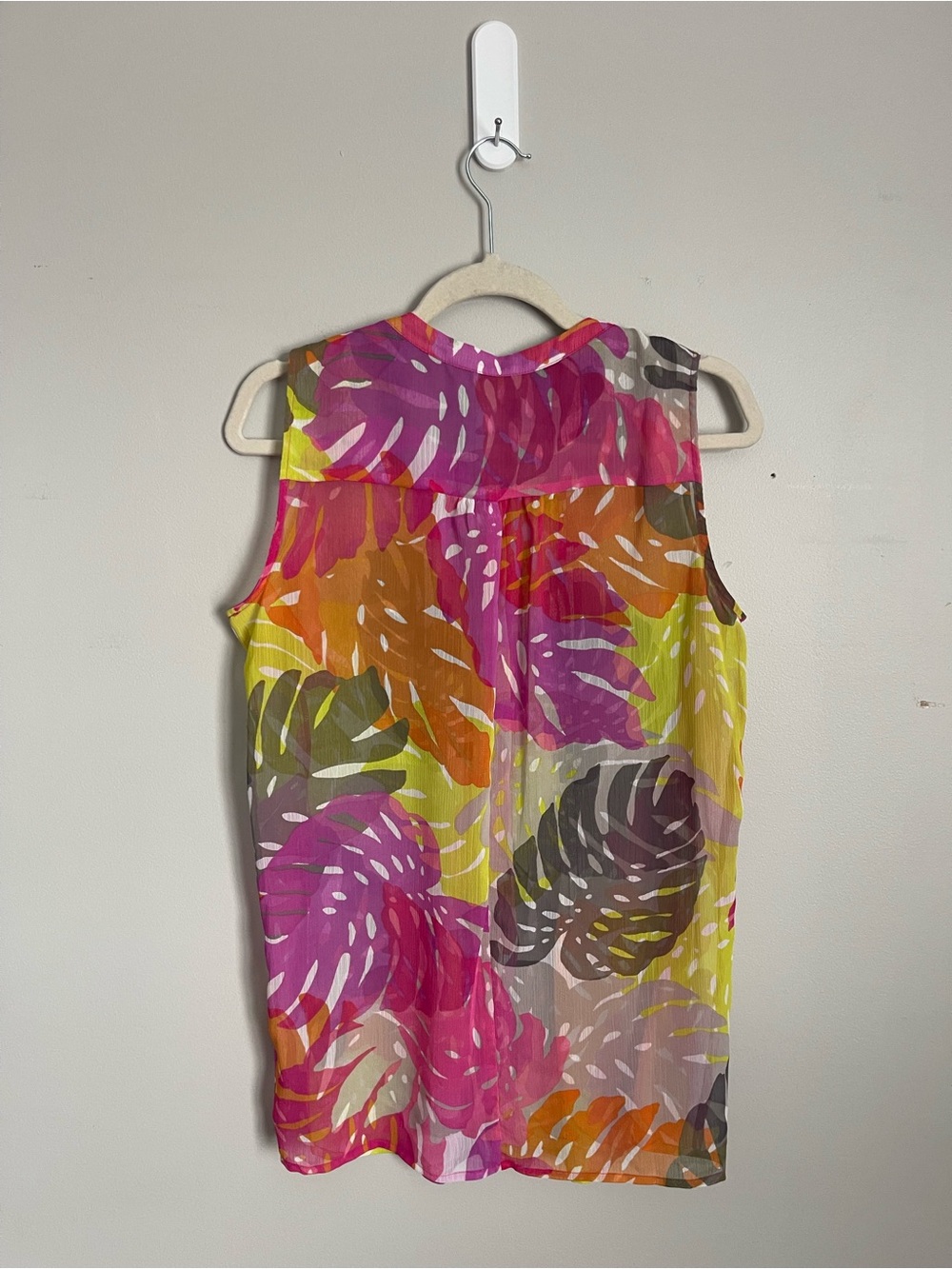 LIZ CLAIBORNE Multicolor Sheer Tropical Print Sleeveless Button Down Blouse Sz M - Picture 4 of 6